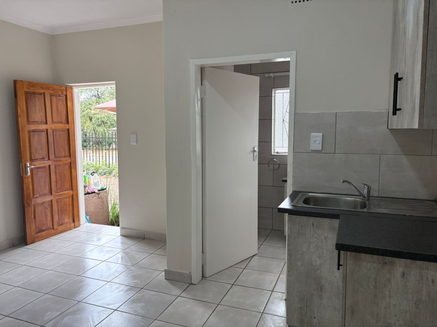 To Let 2 Bedroom Property for Rent in Wilkoppies North West